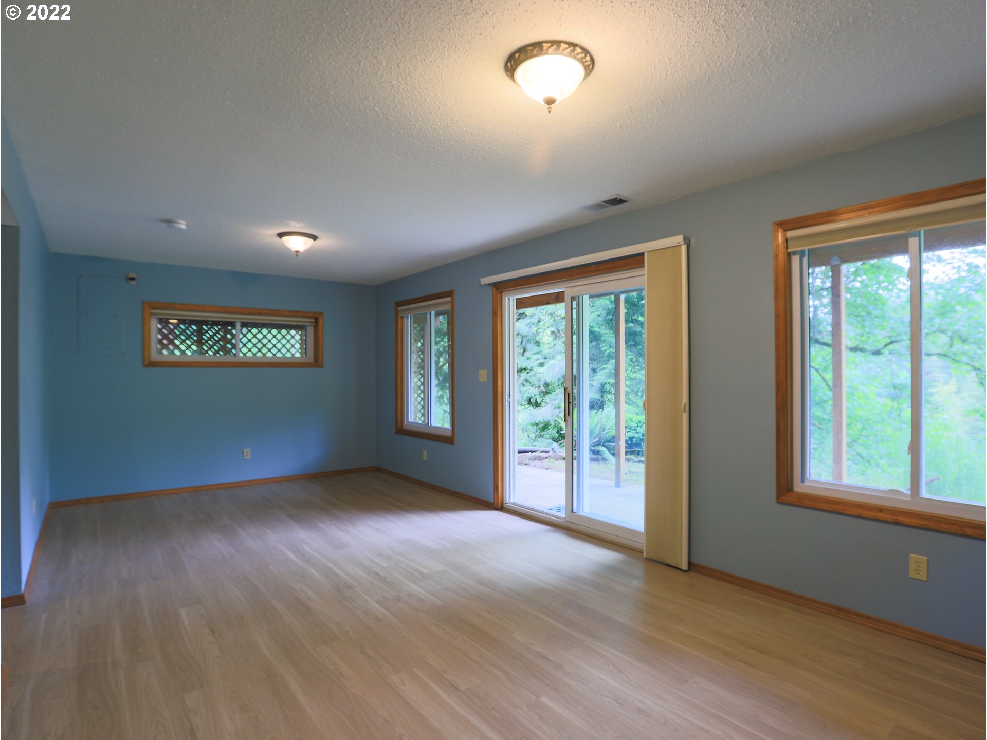 2046 Kalama River Road Kalama, WA 98625 - Photo 23 of 32 Bedroom, Primary