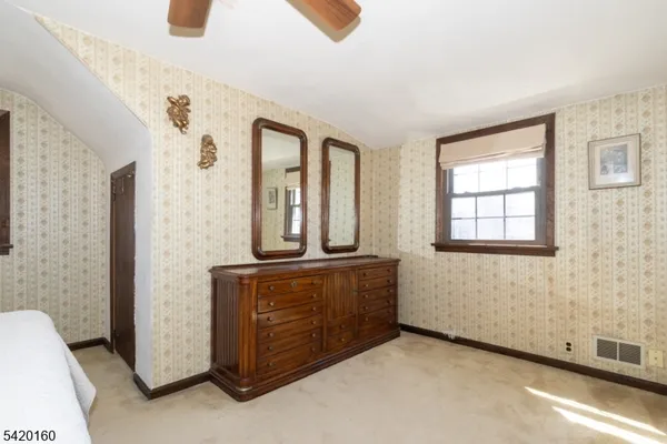 $649,000 | 716 Center Street, Garwood, NJ 07027