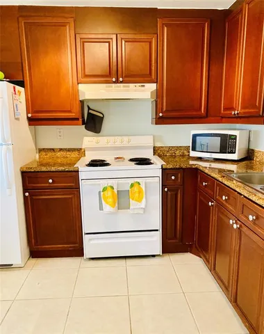 $3,500 | 1541 South Ocean Boulevard, Unit 324, Pompano Beach, FL 33062