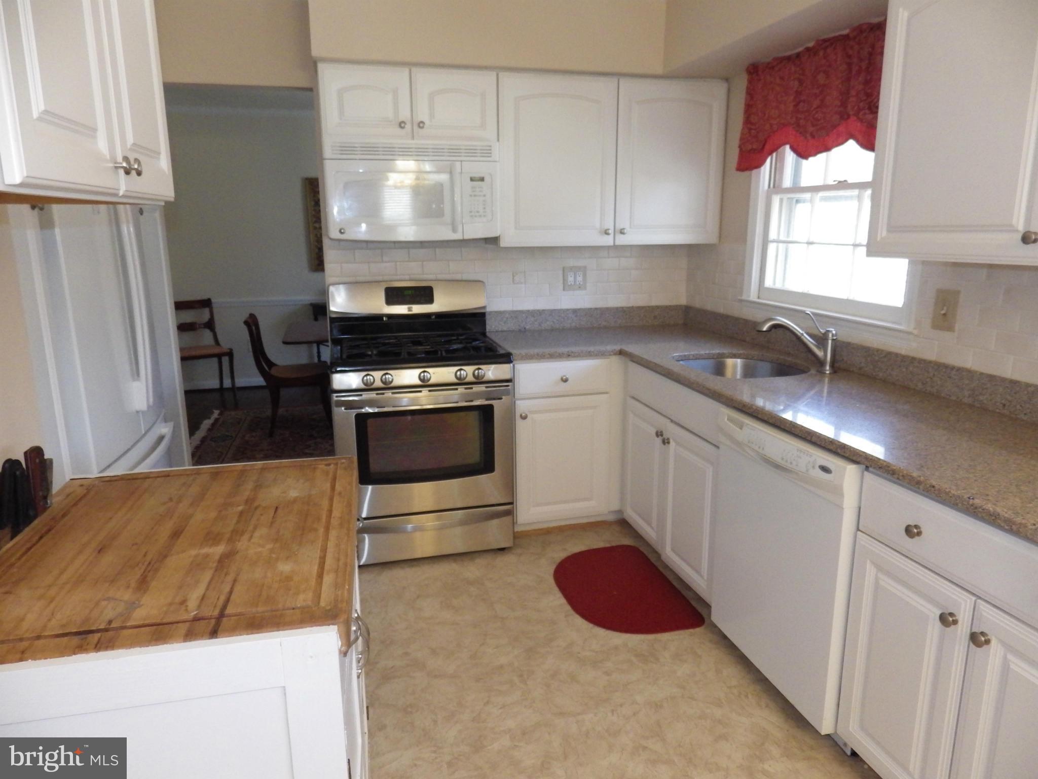 12535 Heurich Road Silver Spring, MD 20902 - Photo 7 of 29 Kitchen