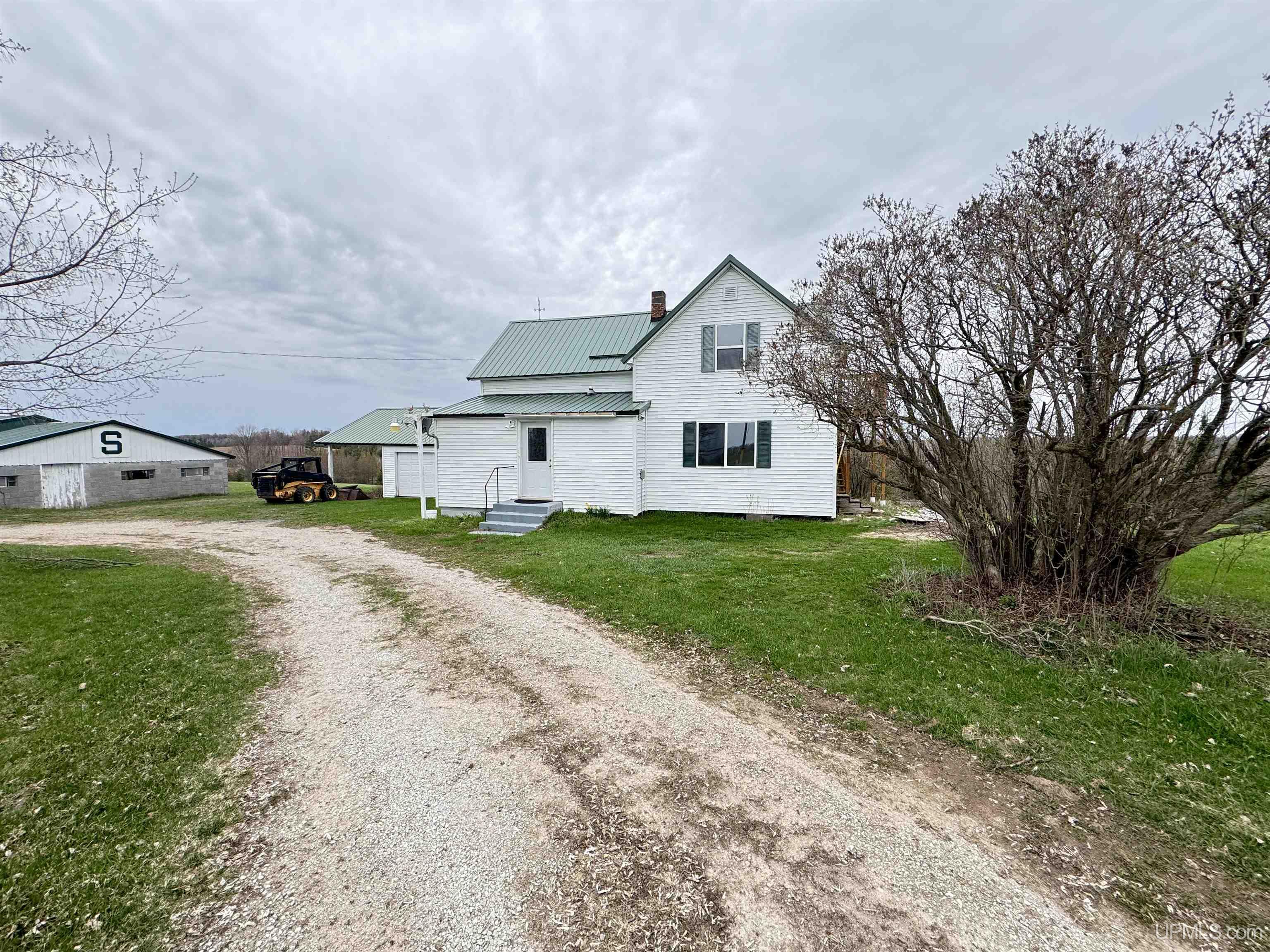 W4777 Lahay Road Daggett, MI 49821 - Photo 4 of 67