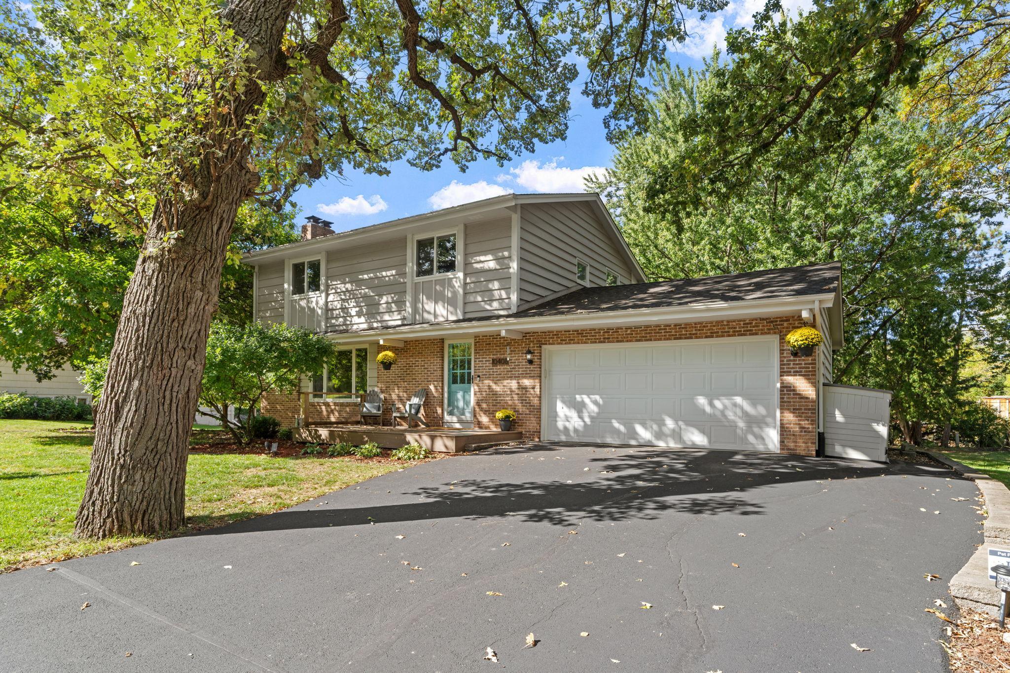 10408 Colorado Road Bloomington, MN 55438 - Photo 1 of 29 Gallery Image 1