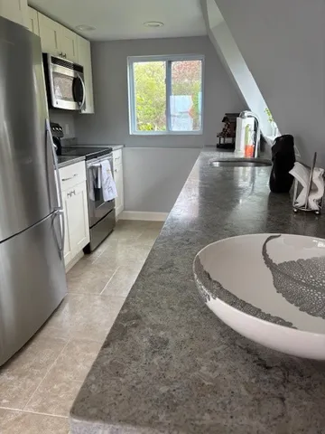 $1,100,000 | 107 Wild Goose Road, South Kingstown, RI 02879