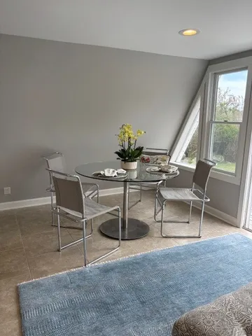 $1,100,000 | 107 Wild Goose Road, South Kingstown, RI 02879