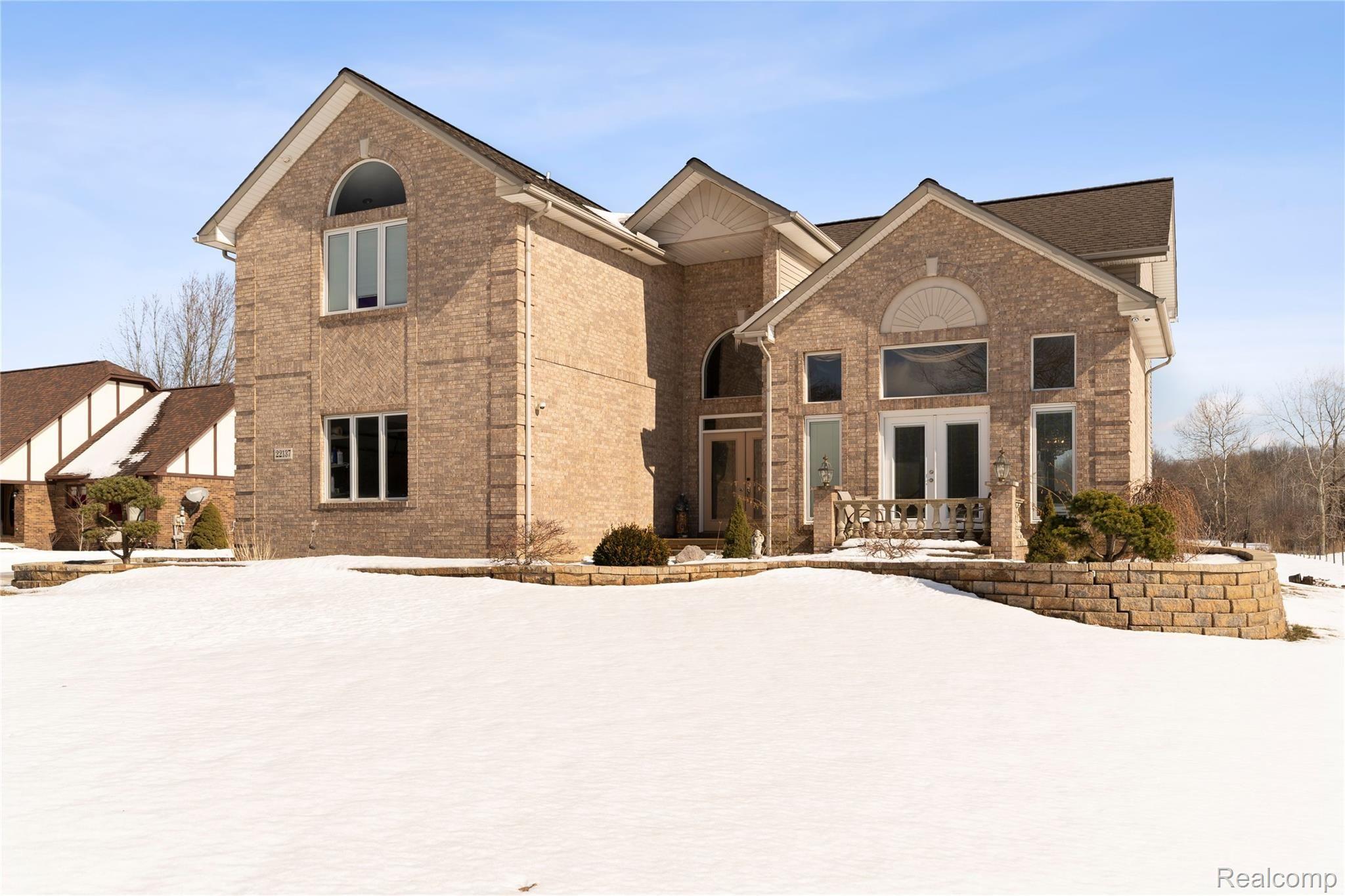 22137 Otter Road Belleville, MI 48111 - Photo 1 of 41 DSC01573.jpg