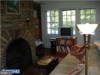 14 Rolling Road Wynnewood, PA 19096 - Photo 4 of 10 Family Room