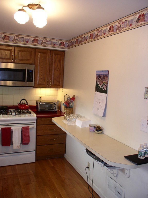 31 Barnesdale Road Natick, MA 01760 - Photo 8 of 19 Gallery Image 8