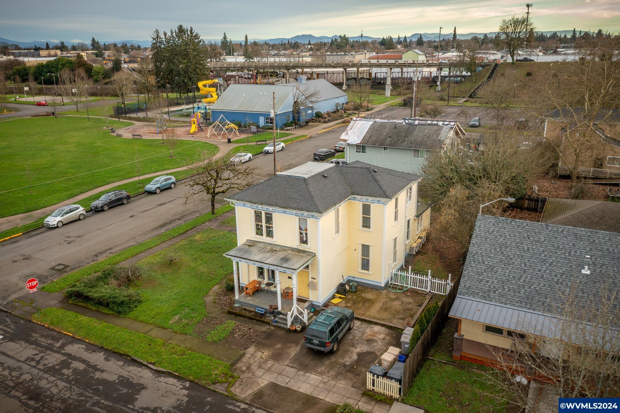 338 6th Avenue Southwest Albany, OR 97321 - Photo 12 of 41