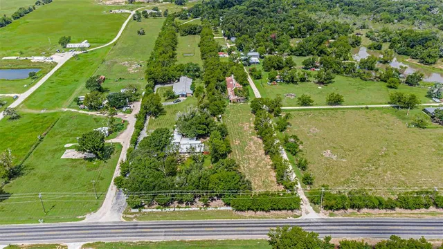 an aerial view of a yard