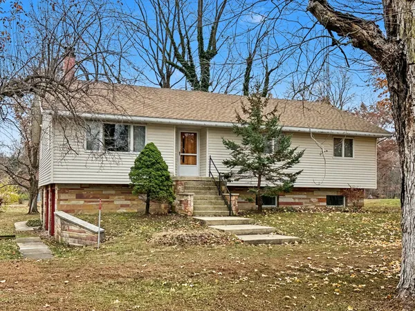 $120,000 | 100 South Street, Woodland, IL 60970