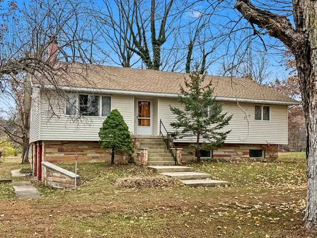 $120,000 | 100 South Street, Woodland, IL 60970