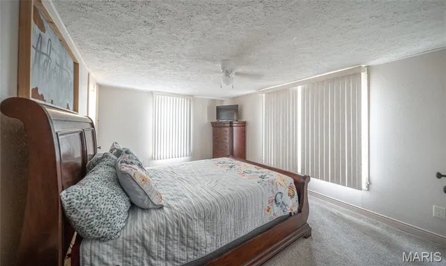 $700,000 | 26287 Radcliff Drive, Richland, MO 65556