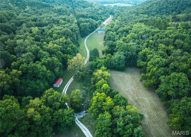 $700,000 | 26287 Radcliff Drive, Richland, MO 65556