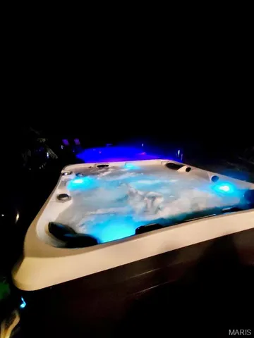 $700,000 | 26287 Radcliff Drive, Richland, MO 65556