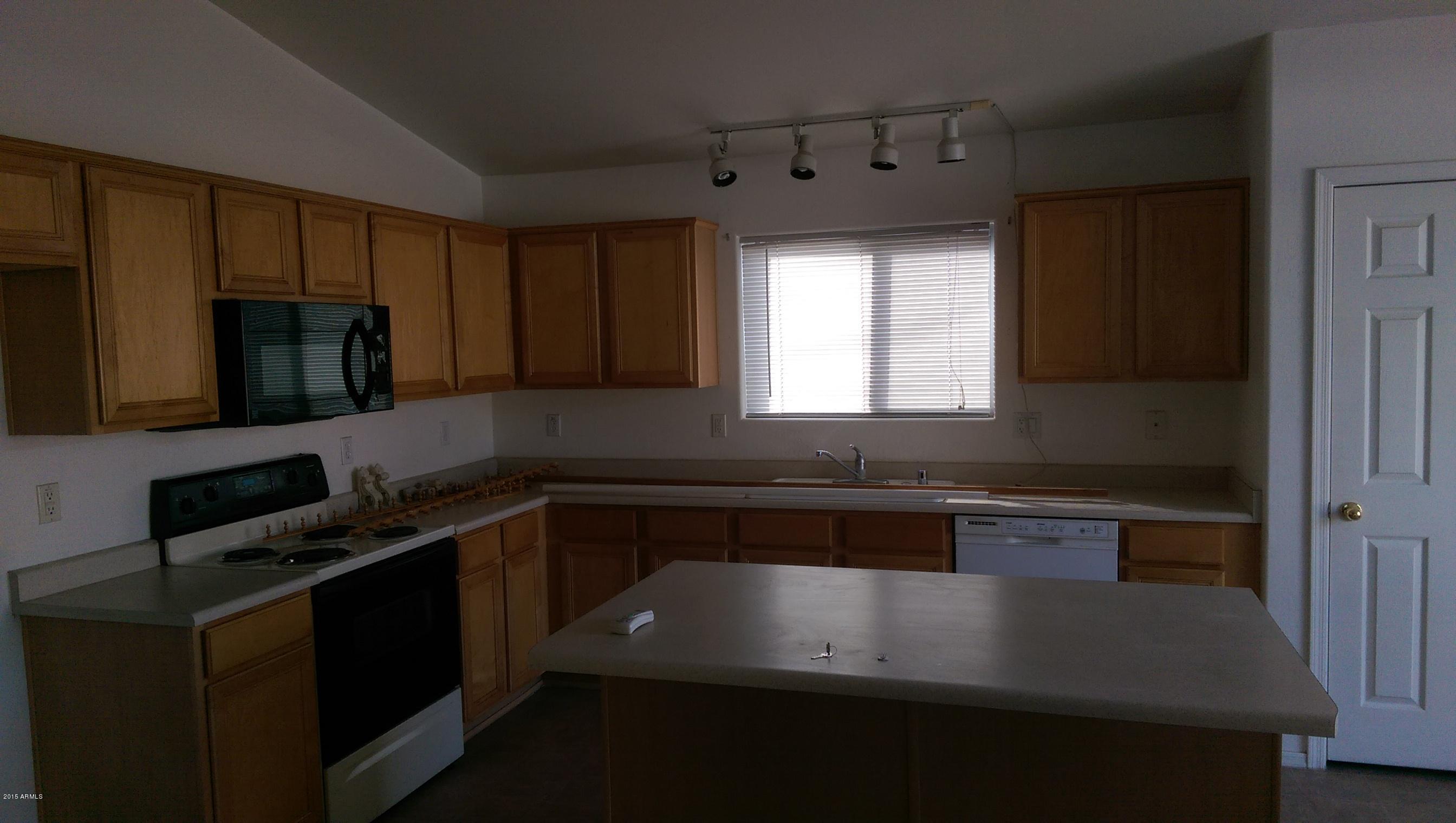11026 West Granada Road Avondale, AZ 85392 - Photo 6 of 40 2015-11-18 14.51.38