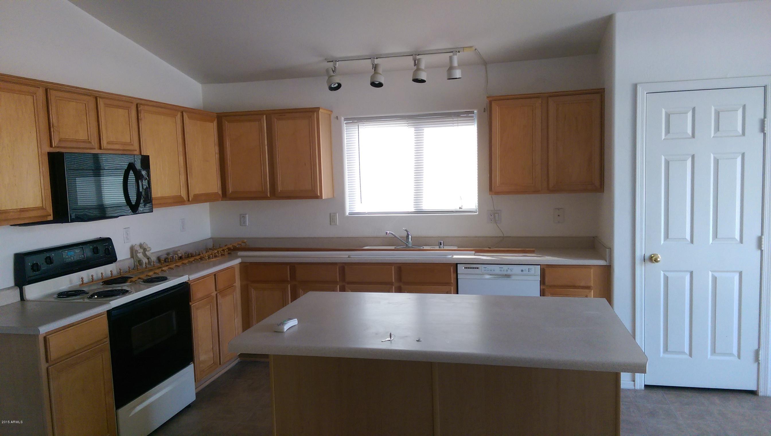 11026 West Granada Road Avondale, AZ 85392 - Photo 7 of 40 2015-11-18 14.51.44
