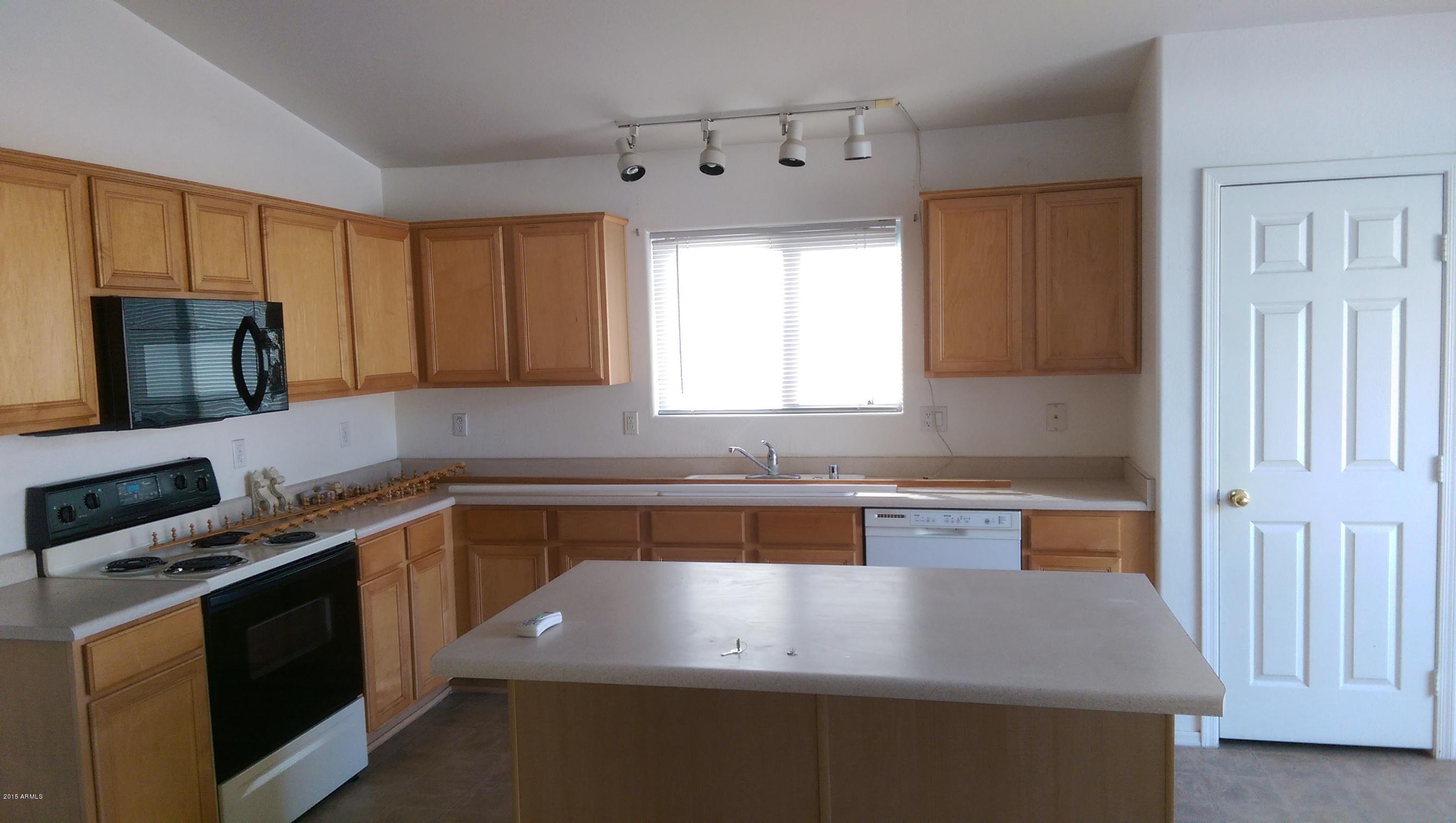 11026 West Granada Road Avondale, AZ 85392 - Photo 8 of 40 2015-11-18 14.51.47