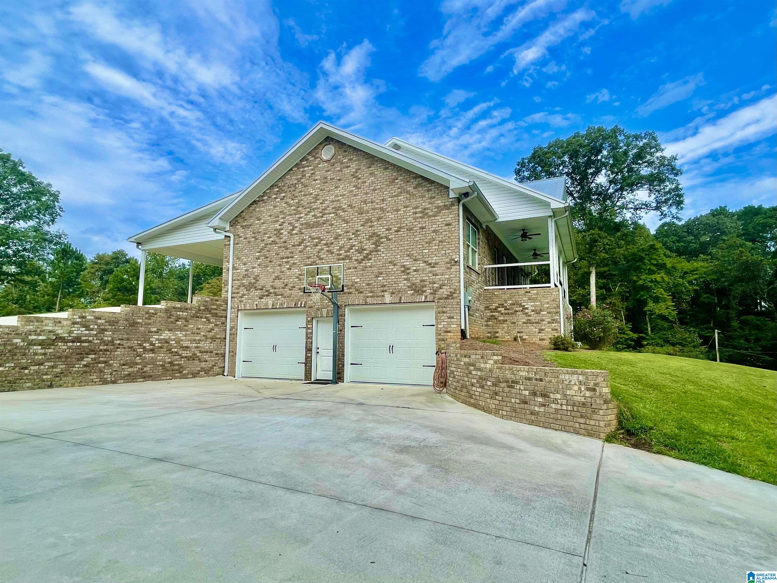 1565 Mountain Lake Road Warrior, AL 35180 - Photo 5 of 47