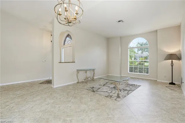 $2,700 | 2268 Piccadilly Court, Naples, FL 34112
