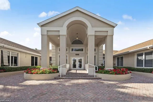 $2,700 | 2268 Piccadilly Court, Naples, FL 34112