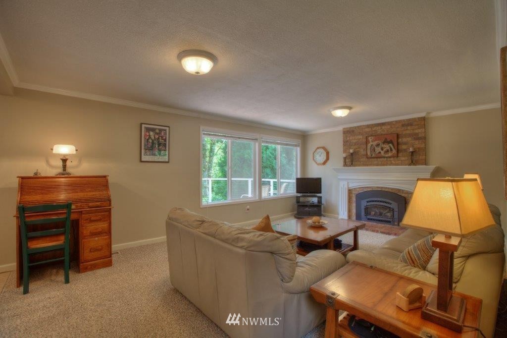 17526 163rd Place Southeast Renton, WA 98058 - Photo 8 of 22