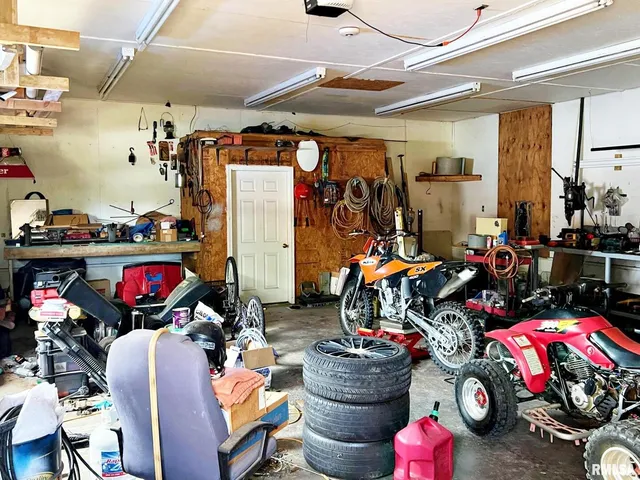 $189,900 | 2516 Strawberry Road, Metropolis, IL 62960