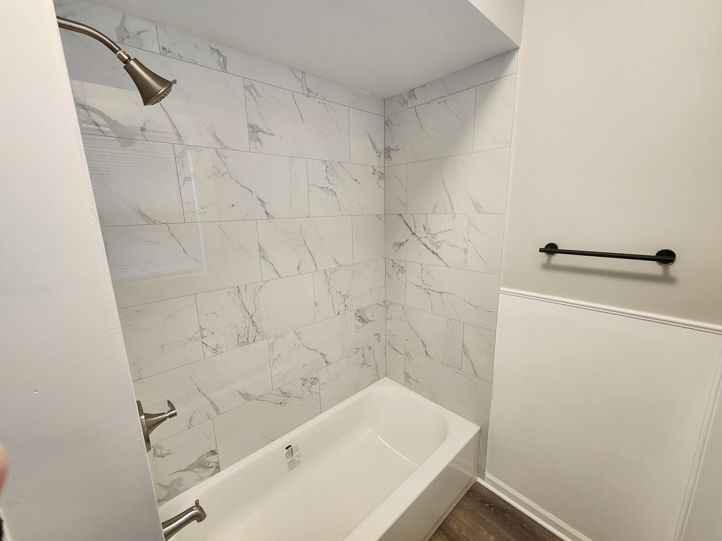 536 Raymond Street Elgin, IL 60120 - Photo 6 of 11 Gallery Image 6