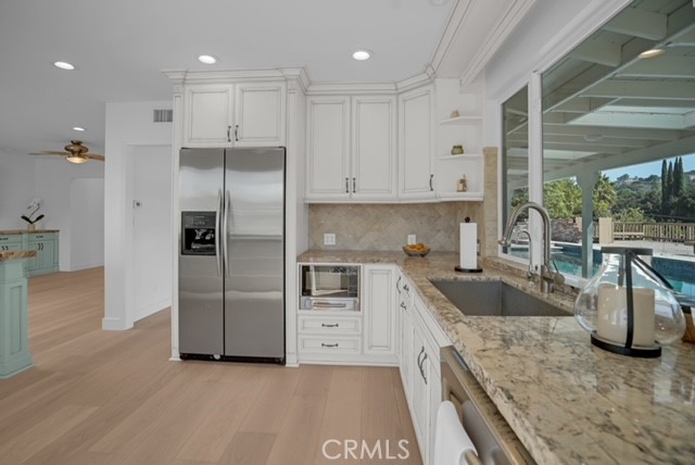 22740 Liberty Bell Road Calabasas, CA 91302 - Photo 17 of 40
