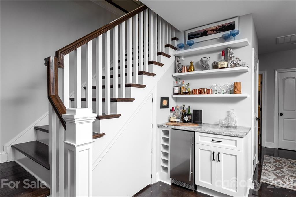 19007 Kailua Circle Tega Cay, SC 29708 - Photo 15 of 45 a kitchen with appliances cabinets and a sink