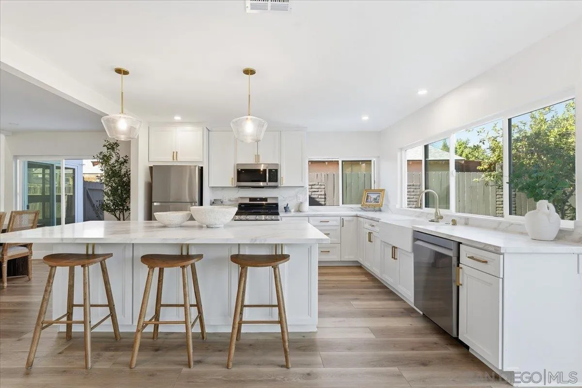 8686 Perseus Road San Diego, CA 92126 - Photo 1 of 39