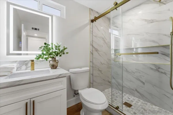 $1,380,000 | 8686 Perseus Road, San Diego, CA 92126