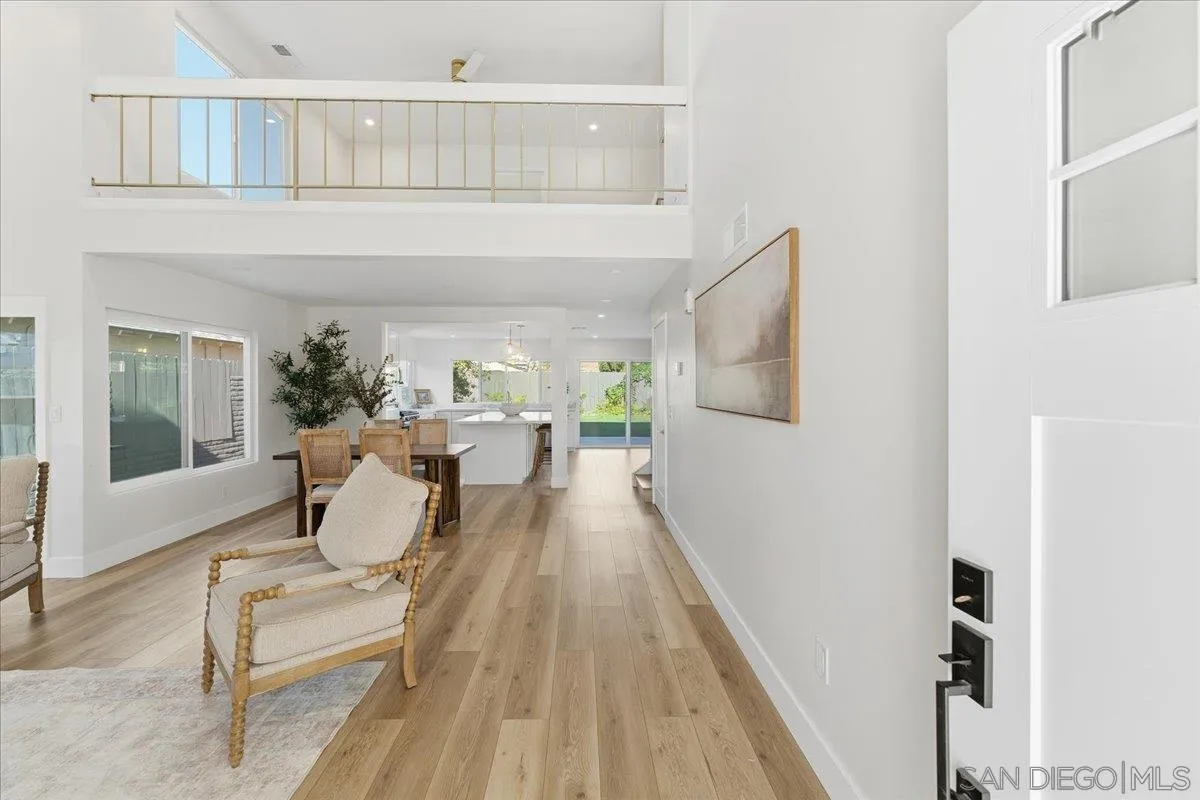 8686 Perseus Road San Diego, CA 92126 - Photo 6 of 39