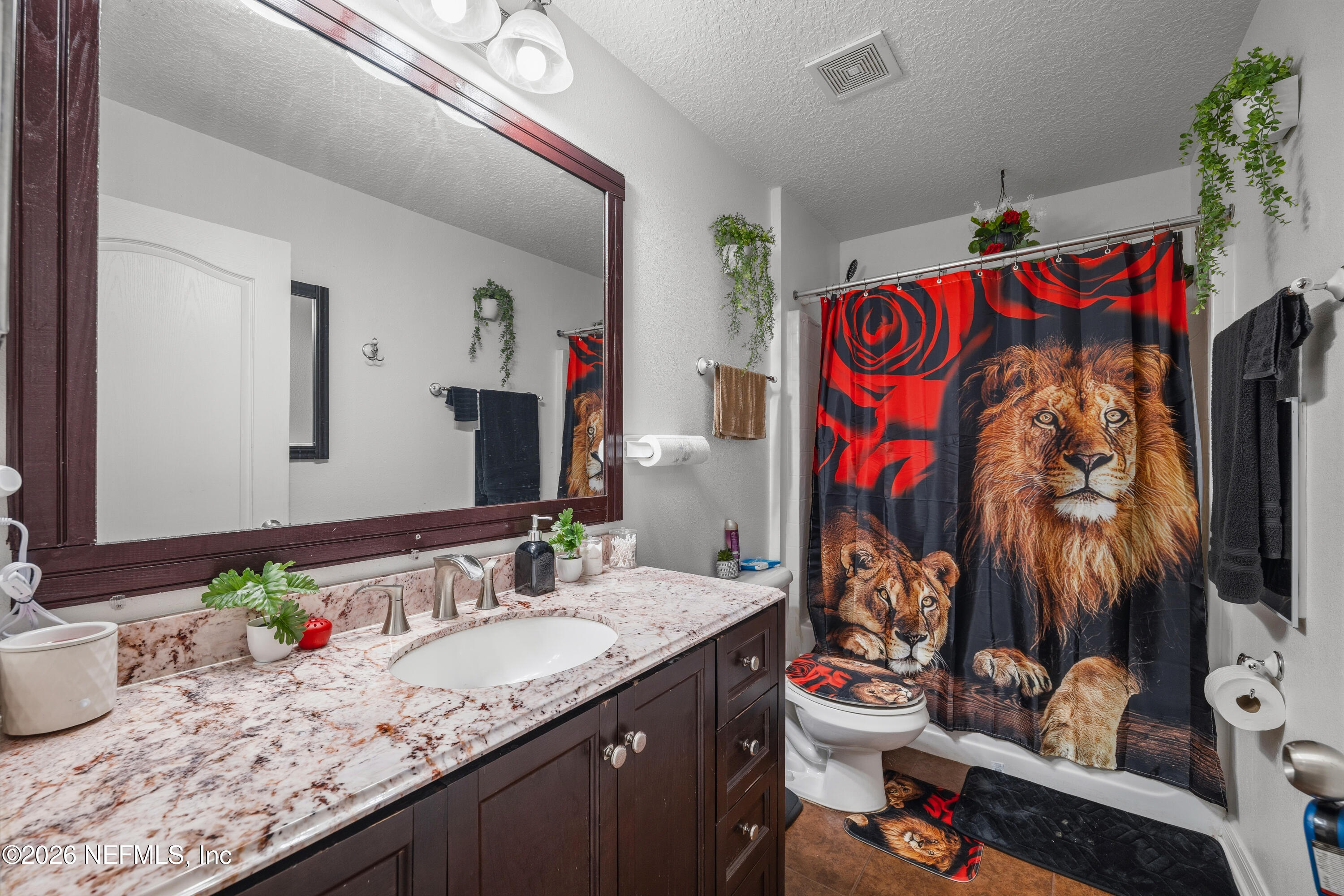97106 Yorkshire Drive Yulee, FL 32097 - Photo 36 of 53 35 Second Bathroom