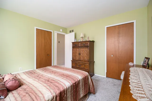 $349,900 | 30882 Leelane Street, Farmington Hills, MI 48336