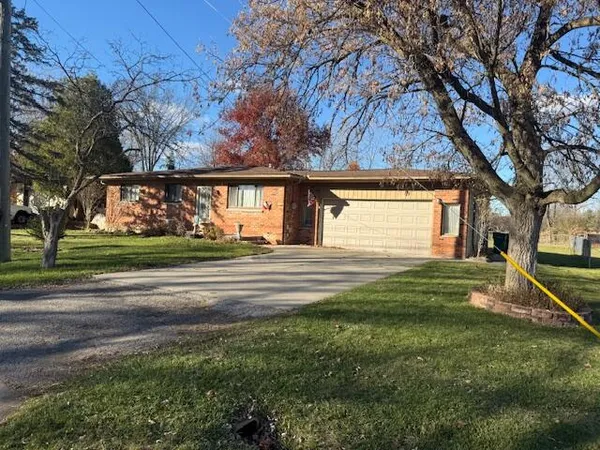 $329,900 | 30882 Leelane Street, Farmington Hills, MI 48336
