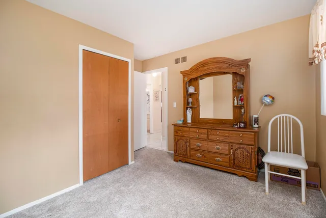 $349,900 | 30882 Leelane Street, Farmington Hills, MI 48336