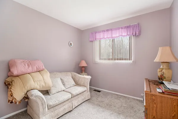 $329,900 | 30882 Leelane Street, Farmington Hills, MI 48336