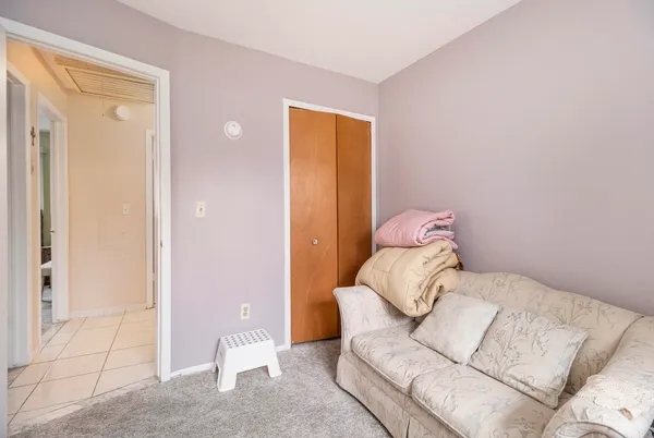 $329,900 | 30882 Leelane Street, Farmington Hills, MI 48336