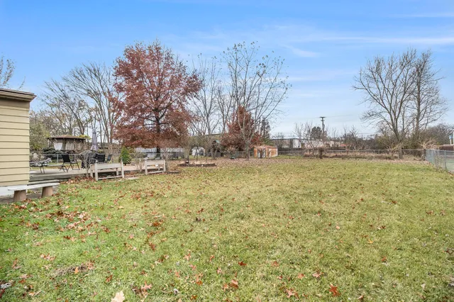 $349,900 | 30882 Leelane Street, Farmington Hills, MI 48336