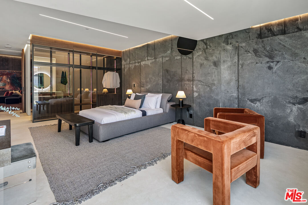 1254 Roberto Lane Los Angeles, CA 90077 - Photo 22 of 43 Gallery Image 22