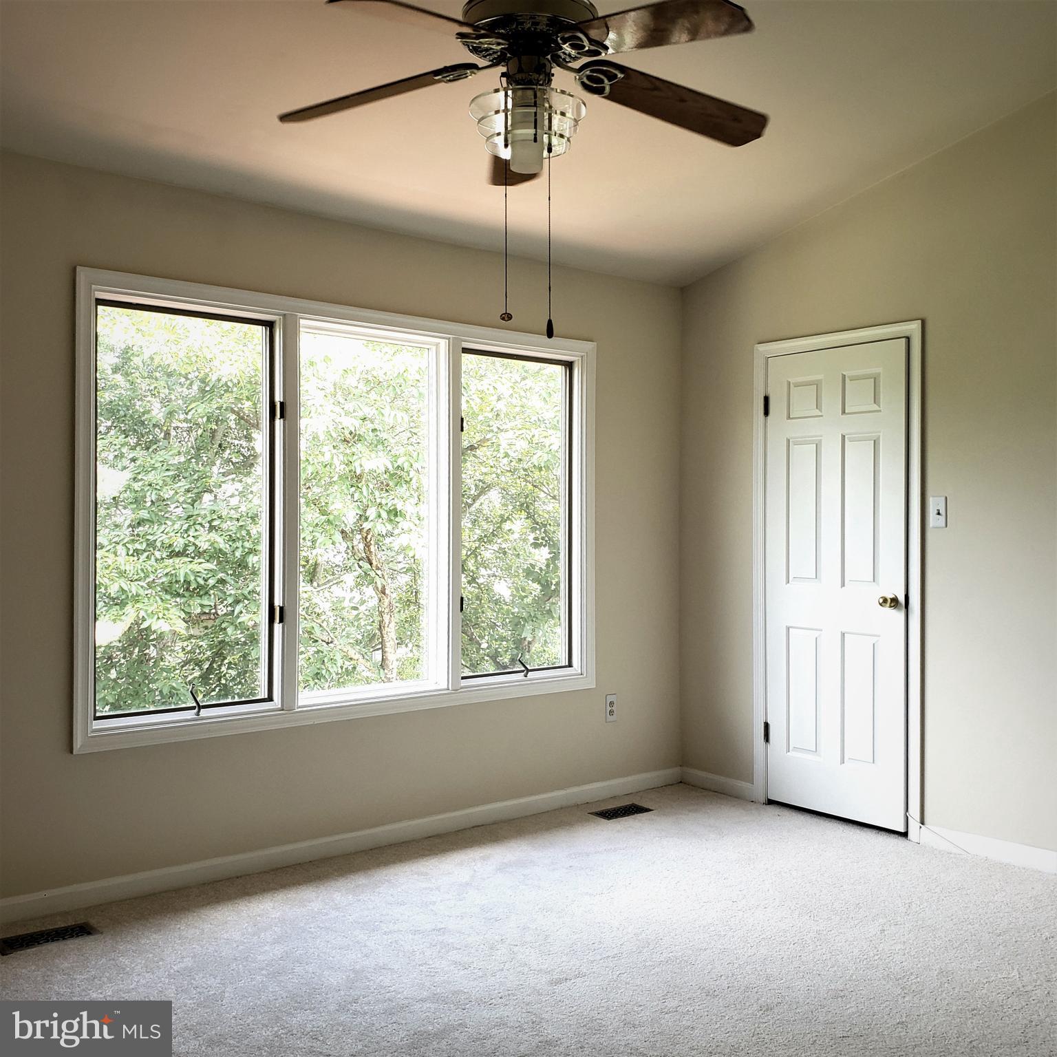 5263 Columbia Road, Unit 492 Columbia, MD 21044 - Photo 36 of 47 spacious Master Bedroom w/catherdral ceiling