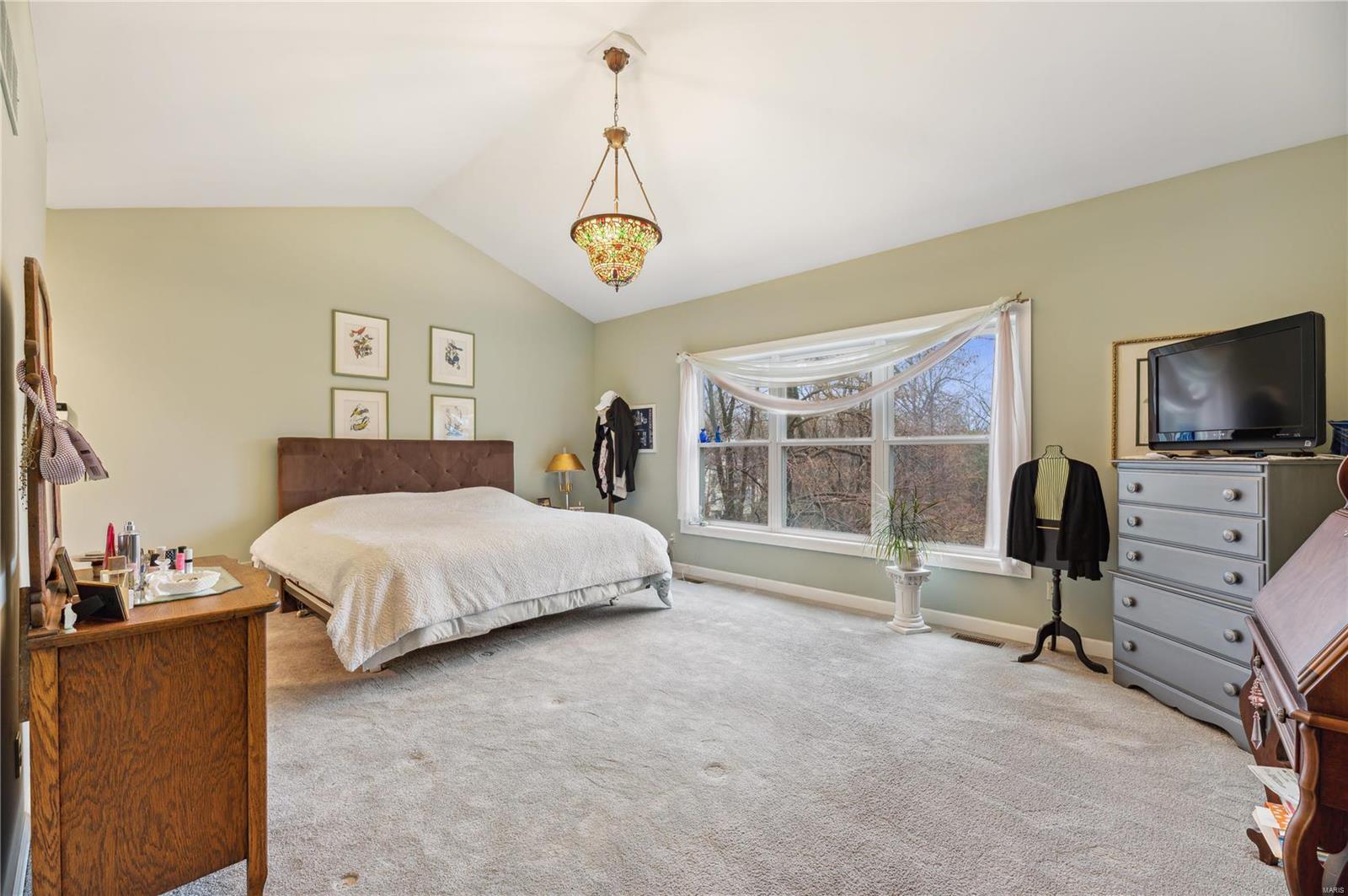 724 North Mosley Road St. Louis, MO 63141 - Photo 11 of 27 Gallery Image 11