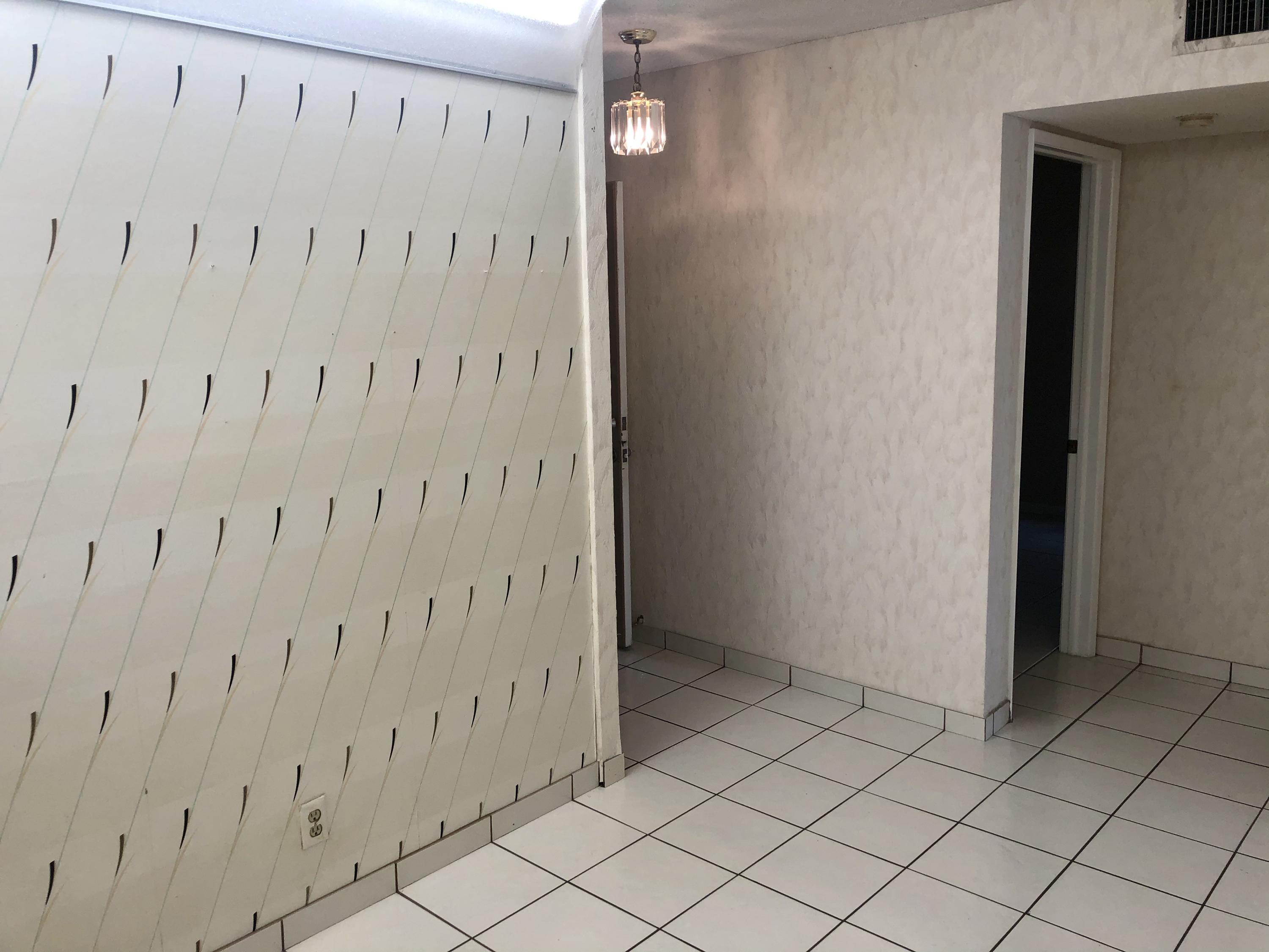 9071 Fairbanks Lane, Unit 8 Boca Raton, FL 33496 - Photo 7 of 16 .