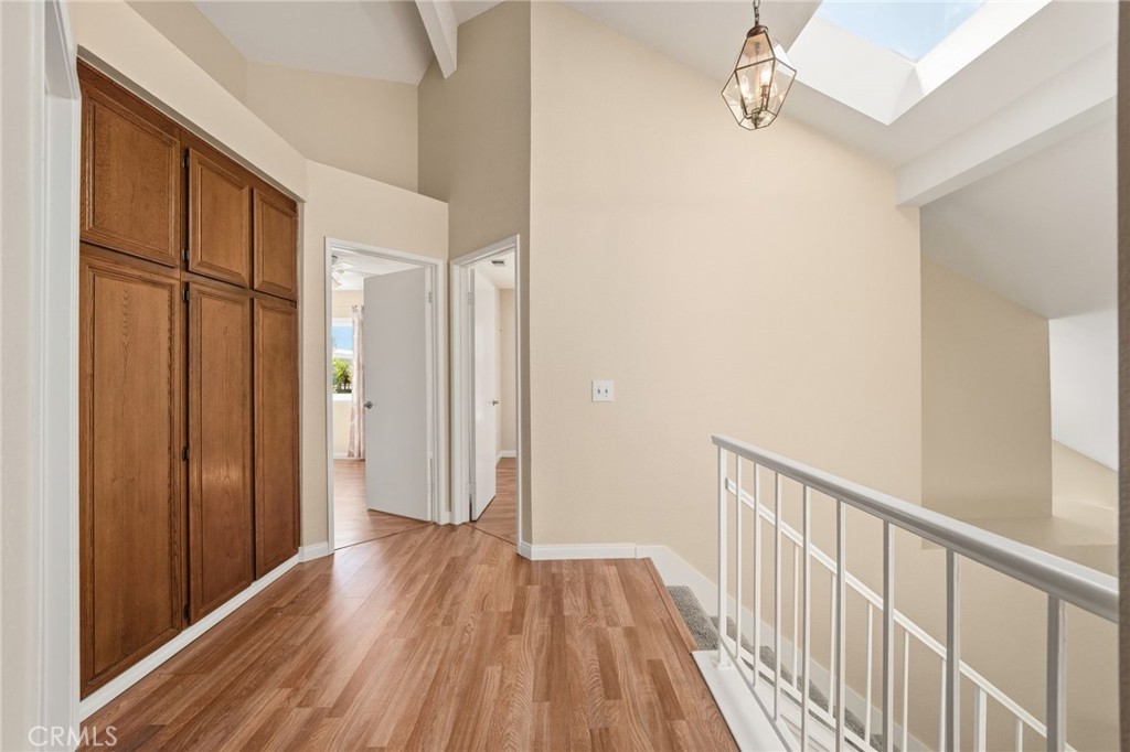 1008 Alpine Court Redlands, CA 92374 - Photo 22 of 66 Up stairs hall