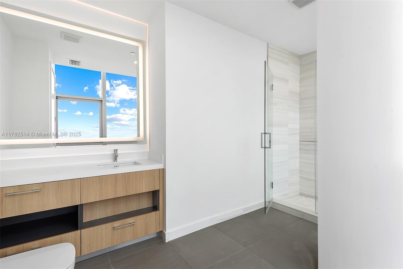 851 Northeast 1st Avenue, Unit PH5500 Miami, FL 33132 - Photo 3 of 72