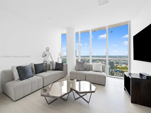 $6,990,000 | 851 Northeast 1st Avenue, Unit PH5500, Miami, FL 33132