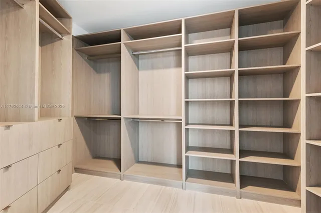 $6,990,000 | 851 Northeast 1st Avenue, Unit PH5500, Miami, FL 33132