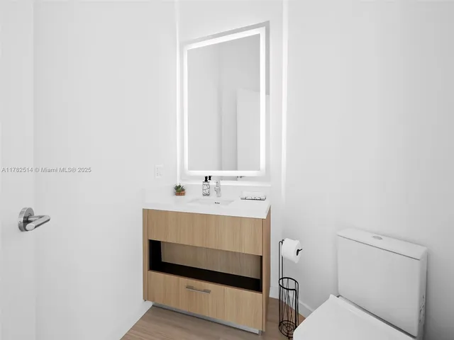 $6,990,000 | 851 Northeast 1st Avenue, Unit PH5500, Miami, FL 33132