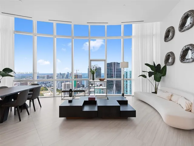 $6,990,000 | 851 Northeast 1st Avenue, Unit PH5500, Miami, FL 33132