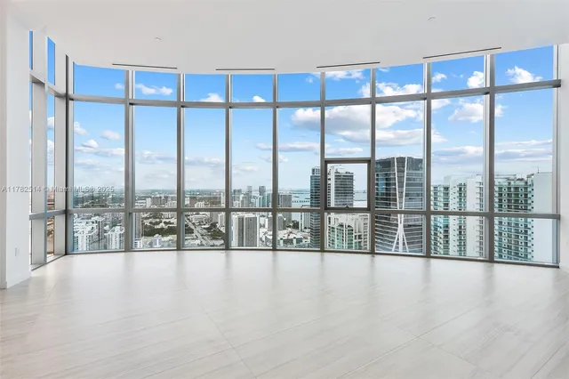 $6,990,000 | 851 Northeast 1st Avenue, Unit PH5500, Miami, FL 33132